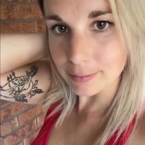 Meet your Posher, Kelsy